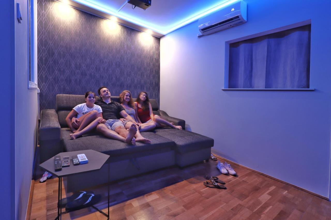 Cinemapartman Eger Zewnętrze zdjęcie